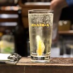 駅前酒場 - 〈2019年12月初訪〉ハイボール・300円