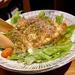 Robata Ahoudori - 高級ジャコと自家製豆腐サラダ