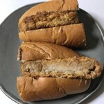 峠のパン屋 - 牛肉コロッケパン＝１８０円