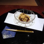 京都ぎをん 八咫 - デザートはこれも京都料理らしくわらび餅、日本人のほこれるのデザートの代表ですね。