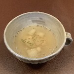 ジャム cafe 可鈴 - 【週替わりランチ(1,050円)】冬瓜のスープ。(スープは必ず最初に出てきます)