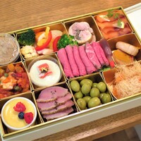 シェ・コーベ - クリスマスオードブル９，８００円（税込）