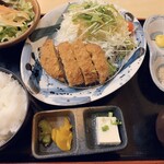 厨菜や　くらもち - 上メンチカツ定食