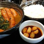 カレーハウス CoCo壱番屋 - ソーセージスープカレー+旨辛にんにく