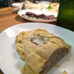 洋惣菜 亀洋 - フォアグラと鴨モモ肉　栗　ポルチーニのアンティークルート