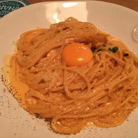 梅田 ワーフ - ウニのパスタ〜♡
                      大好き〜♪お腹いっぱいだったけど、ガッツリ！