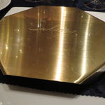 SALONE 2007 - ゴールドのプレートに刻まれたSALONEの文字が、来たる至福の時間を約束する♪