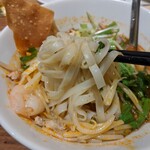 タイ料理 ギンカーオ - トムヤムヌードル（1200円）