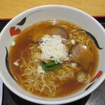 駅ナカ食堂 なの花 - 正油ラーメン　590円