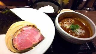 つけ麺一燈 - サバカレーつけ麺 850円 とろけるチーズ 100円 半ライス 50円 