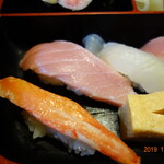 Kou zushi - 蟹、大トロ、イカ