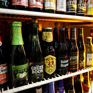 Approximately 80 types ◎A rich lineup including unique Belgian beers