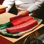 初音鮨 - マグロ