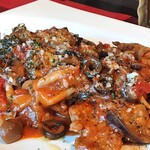 Trattoria OGGI - チキンとお野菜のトマト煮込み