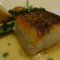 オチェーアノ - 真鯛のポワレ マリニエール風 ポテトとイタリアントマトのコンフィと共に