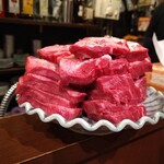 なかなか - たまにｳｼｳﾞｪﾛ屋顔負けなｳｼｳﾞｪﾛが食せたりすんの。んもー超絶厚切りにも程があるよねー焼いたら縮むけどな（ば