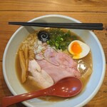 AJI10 - 鶏白湯ラーメン