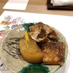 うを徳 - 鰤大根の煮付け