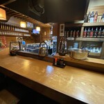 炭火焼　おばちゃん - 店内