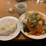 南海飯店 - かたい焼ソバ＋ライス