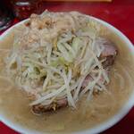 ラーメン二郎 神田神保町店 - 