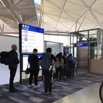 Plaza Premium Lounge - 相変わらずの行列♪