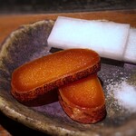 大どころ - ＊美味しそうと何度も言いましたら、軽く炙って出して下さいました。 半レア状態でもとても美味しいので､完成が楽しみ。^^