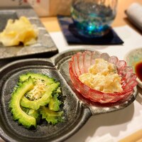 ちょこっと寿し 別邸 - ・お通し
                    ガリゴーヤ、数の子とクリームチーズの酒盗