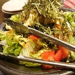 飲んべぇ食堂 らくだ屋 - ラクダ屋サラダ