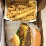 SHAKE SHACK - 