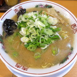らーめん紫雲亭 - 醤油ラーメン_800円、ネギ増し_100円