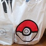 吉野家 - お持ち帰り袋はモンスターボール