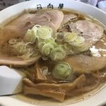 青竹手打ラーメン 日向屋 - チャーシュー麺