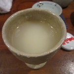 ぼろ蔵 - どぶろくはお客さんからの差し入れ