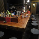 ぼろ蔵 - 古い蔵ながら清潔な店内