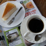 メルヘン - チーズケーキセットです