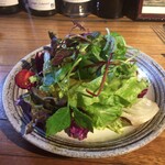 自然派ビストロCORE - サラダ、新鮮でたっぷり