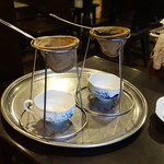 ザ・ミュンヒ - 2種類の豆を味見させてくれました