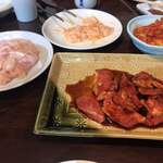 炭火焼肉 耀 - 