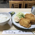 伊賀富 - このびっくりサイズのカキフライ定食が８５０円なんですから♪（２０１９．１２．２９）