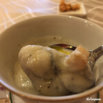 プチレストラン ブーケ・ド・フランス - 大粒の牡蠣のPocher 