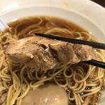 麺屋 七利屋 - 見て！この厚み