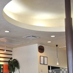 モスバーガー - 奥に完全分離の喫煙ルーム