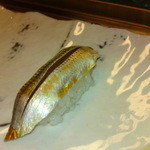 Sushi Tokoro Miyabi - 伝統的江戸前の小鰭　美しい！