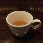 モモタ バー - 料理写真:コンソメスープ