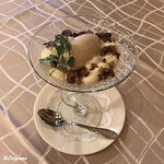 プチレストラン ブーケ・ド・フランス - glace à la marrons