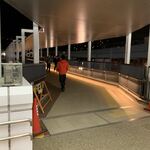 大和寿司 - 左に。