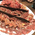 馬肉専門卸問屋 勝馬 - 