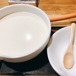 縁 - でっかい杏仁豆腐