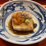 一心鮨 光洋 - お摘み〜生雲丹のせ、揚げゴマ豆腐、紫蘇の穗ちらし